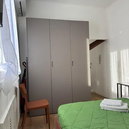 Loft Menabrea 12 아파트